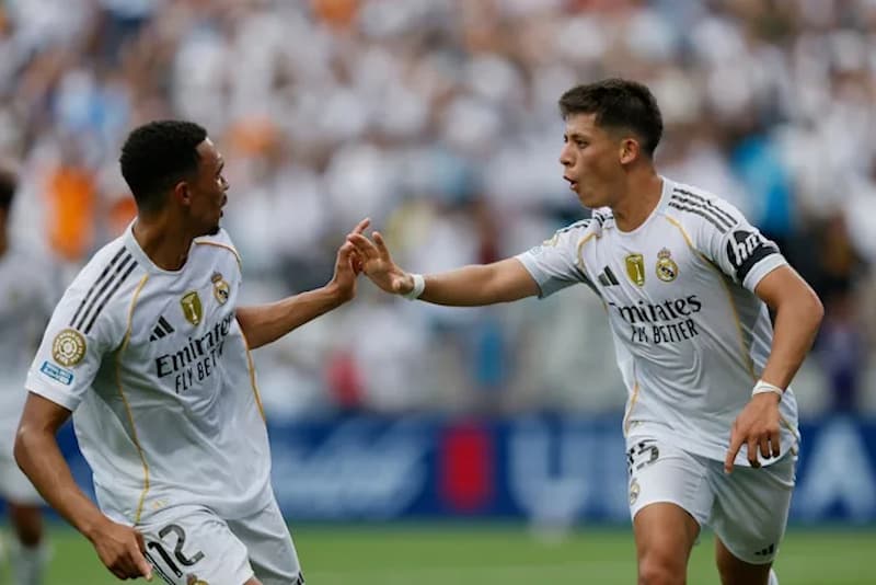 Soi kèo châu Á, kèo chấp RB Salzburg vs Real Madrid