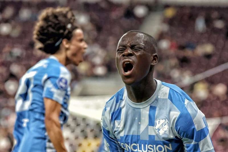 Soi kèo tài xỉu Servette vs Utrecht